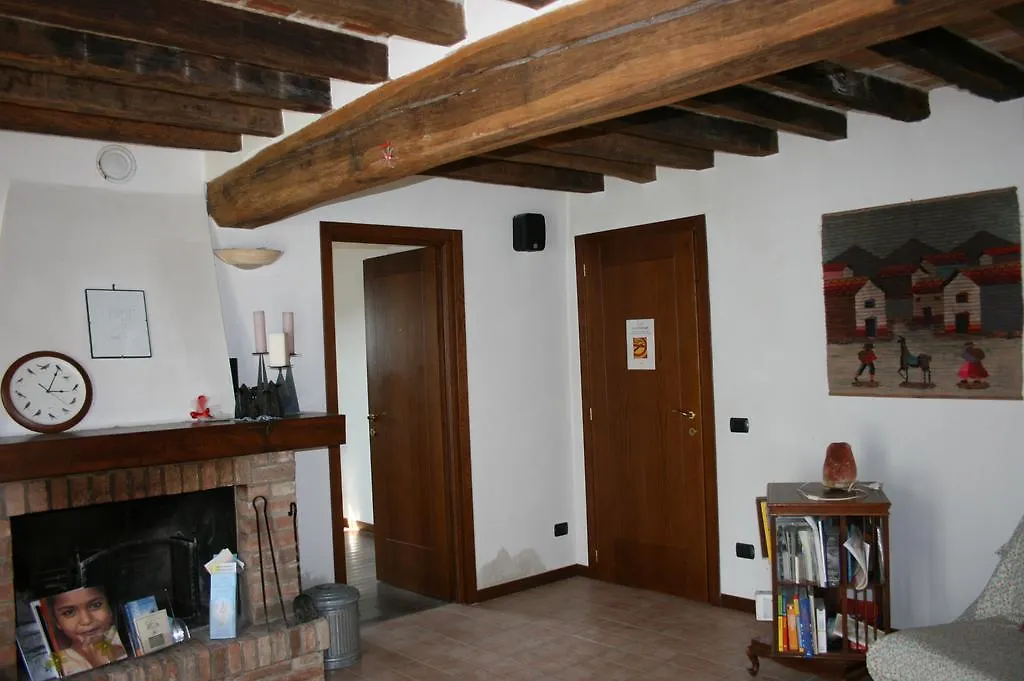 Casa Dell' Abbondanza B&B Agriturismo Vigoleno